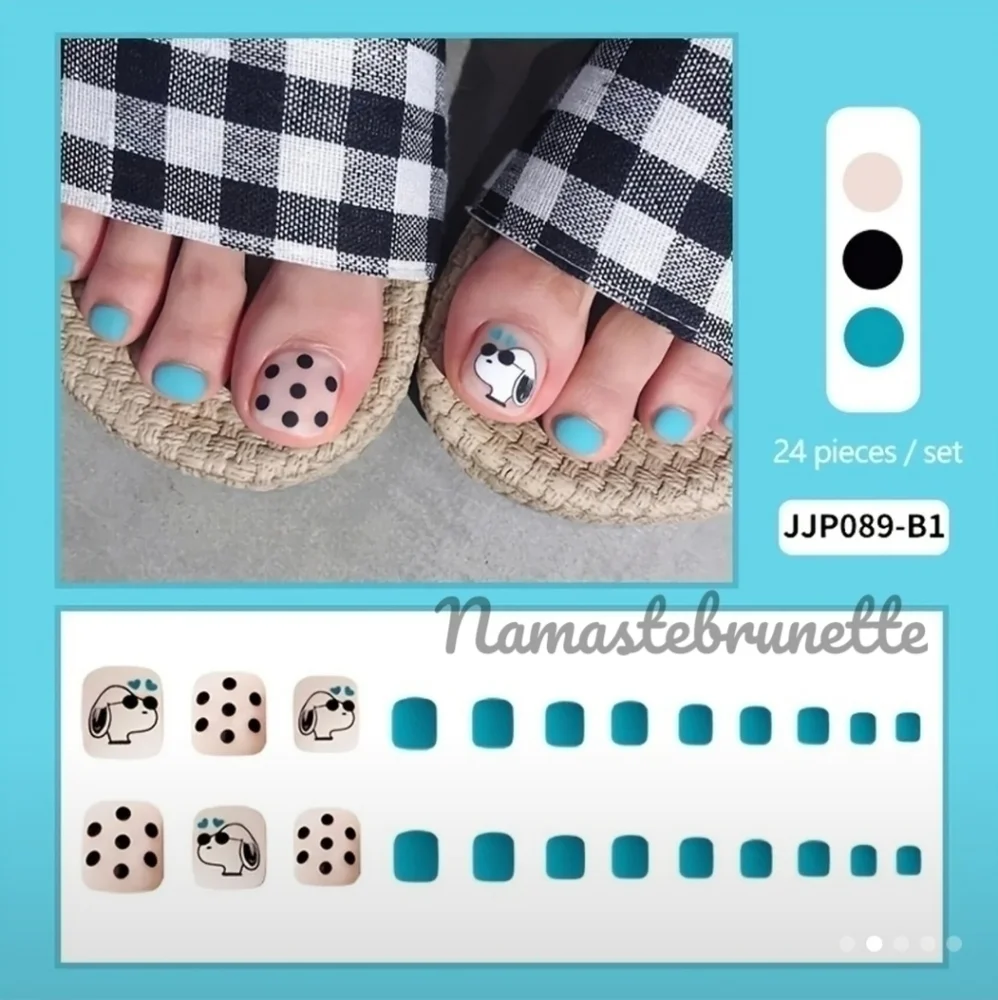 2/$16 Snoopy Press on Toenails
